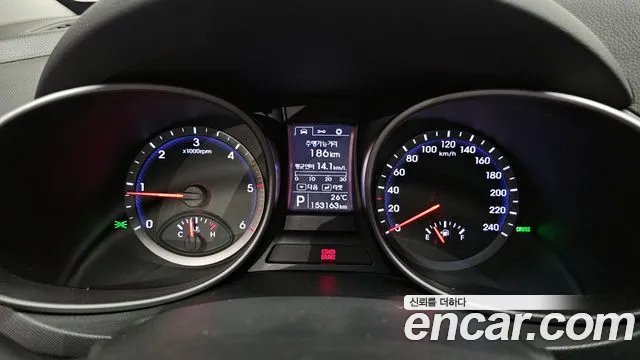 Hyundai Santafe 2015 — фото 8
