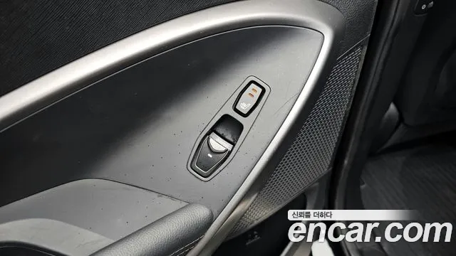 Hyundai Santafe 2015 — фото 16