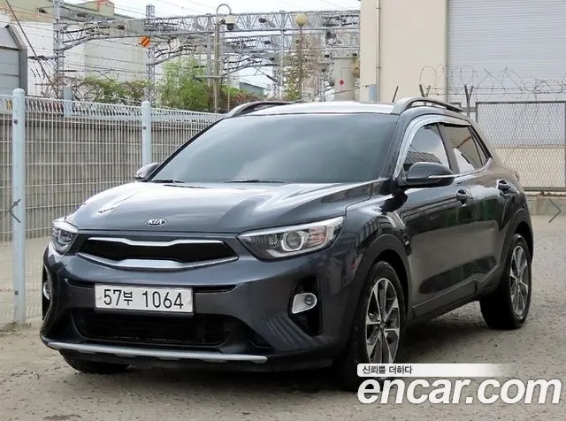 Kia Stonic 2018 — фото 1