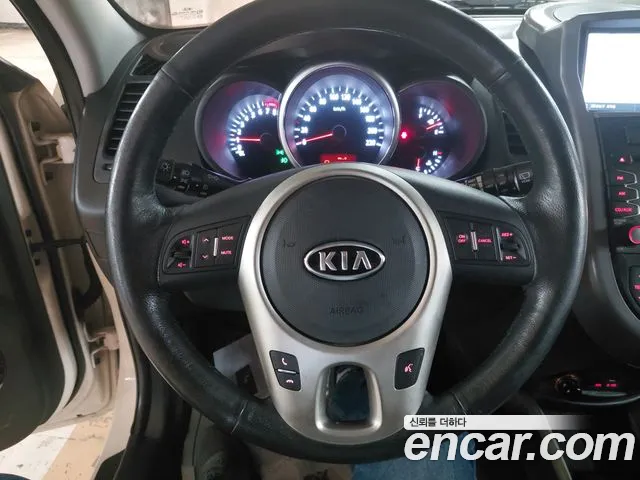 Kia Soul 2012 — фото 12