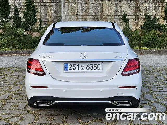 Mercedes-Benz E-Class 2018 — фото 5
