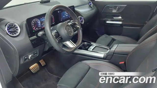 Mercedes-Benz GLA-Class 2024 — фото 14