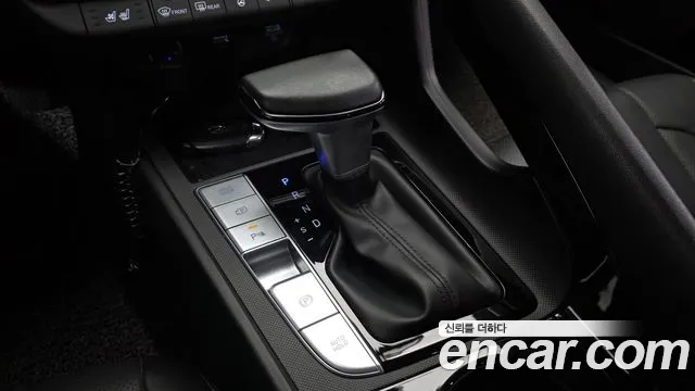Hyundai AVANTE 2023 — фото 12