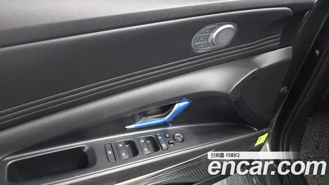 Hyundai AVANTE 2023 — фото 14
