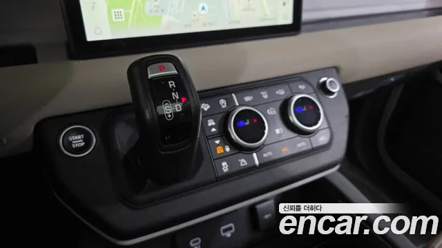 Land Rover Defender 2022 — фото 12