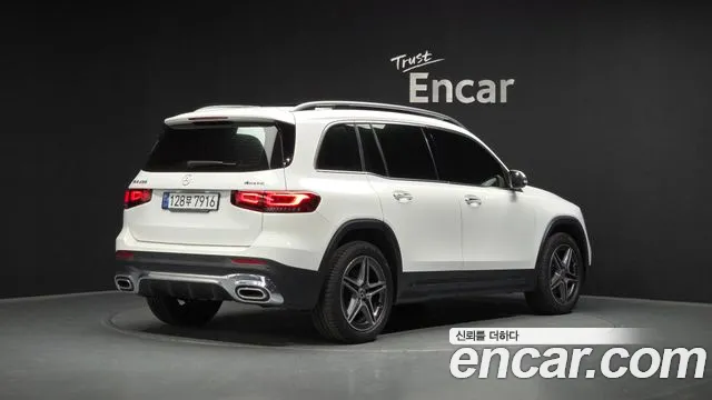 Mercedes-Benz GLB-Class 2023 — фото 2
