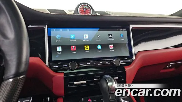 Porsche Macan 2015 — фото 16