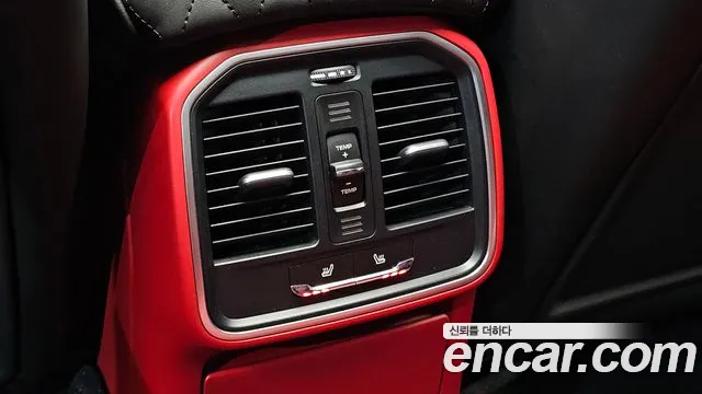 Porsche Macan 2015 — фото 19