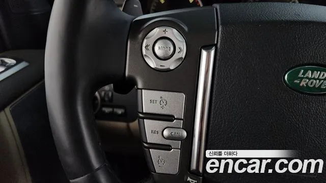 Land Rover Discovery 2013 — фото 17