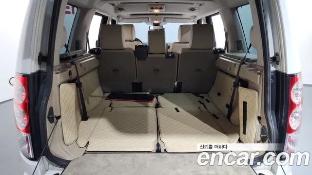 Land Rover Discovery 2013 — фото 19