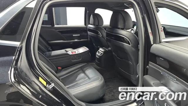 Genesis G90 2022 — фото 17