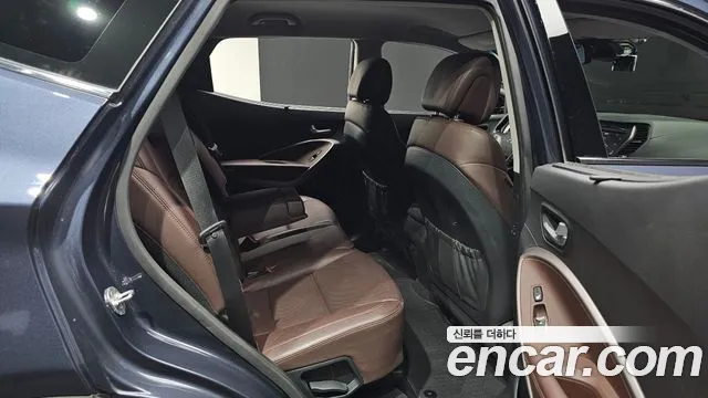 Hyundai Santafe 2017 — фото 16