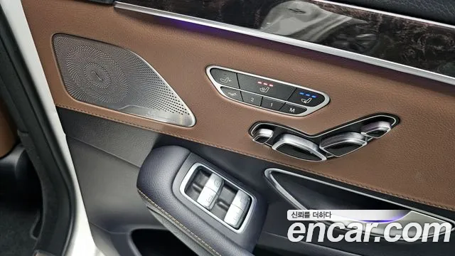 Mercedes-Benz S-Class 2017 — фото 17