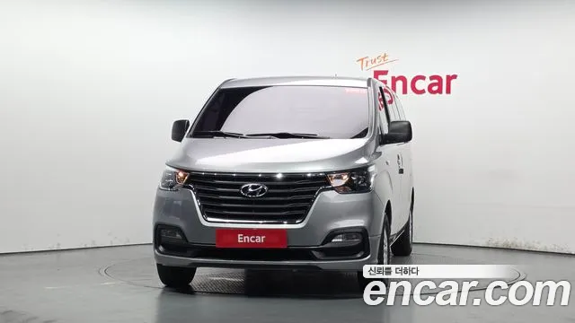 Hyundai Starex 2019 — фото 2