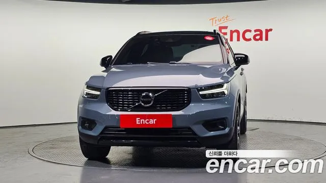 Volvo XC40 2020 — фото 3