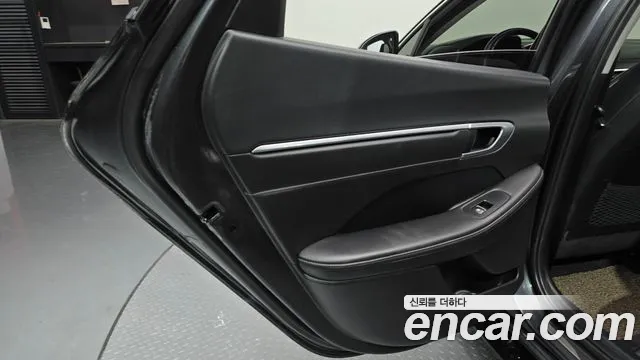 Hyundai Sonata 2022 — фото 14