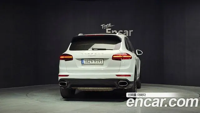 Porsche Cayenne 2016 — фото 4