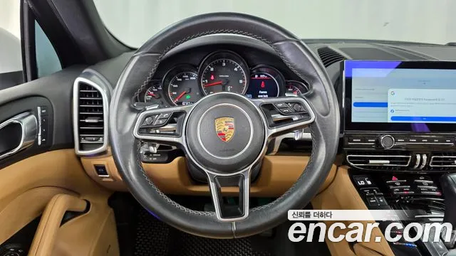 Porsche Cayenne 2016 — фото 13
