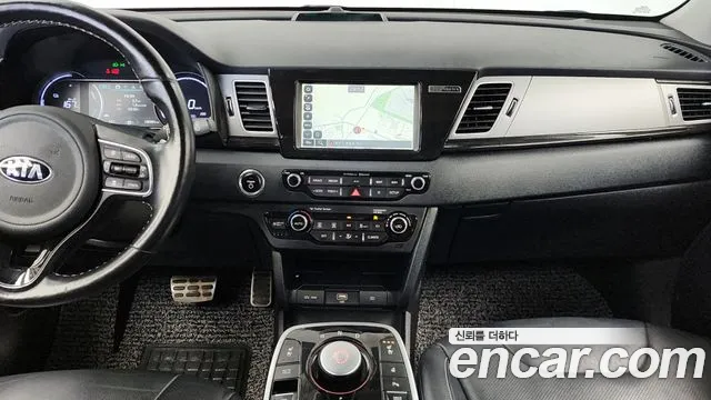 Kia Niro 2019 — фото 14