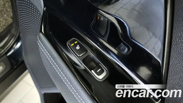 Kia Niro 2019 — фото 19