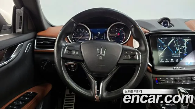 Maserati Ghibli 2018 — фото 19