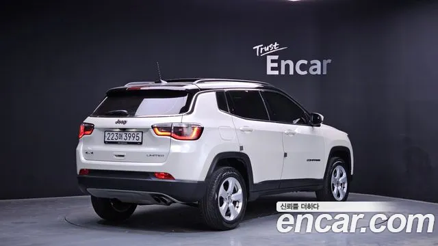 Jeep Compass 2019 — фото 2