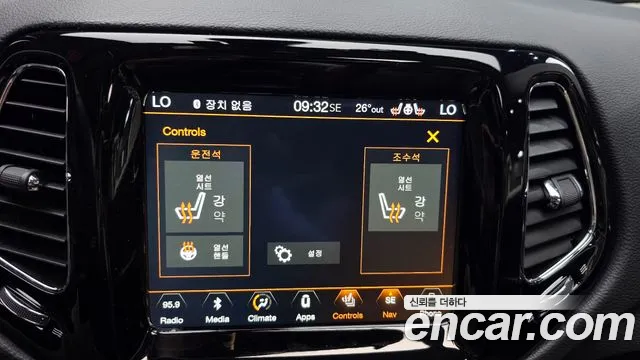 Jeep Compass 2019 — фото 15