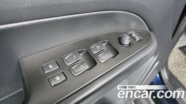KG_Mobility_Ssangyong Rexton 2018 — фото 12