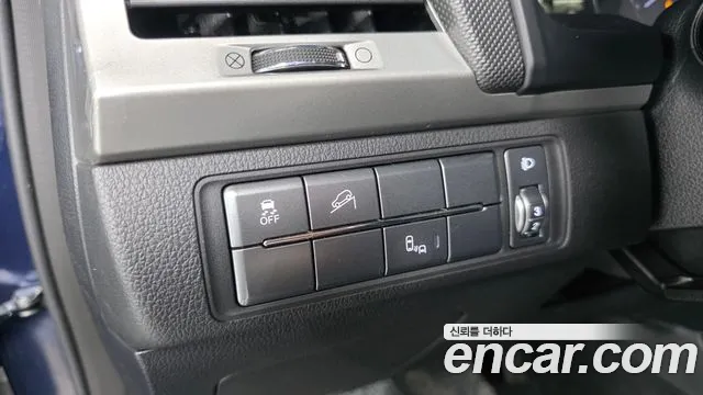KG_Mobility_Ssangyong Rexton 2018 — фото 13