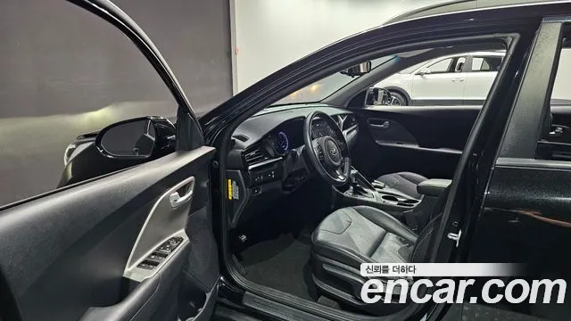 Kia Niro 2020 — фото 13