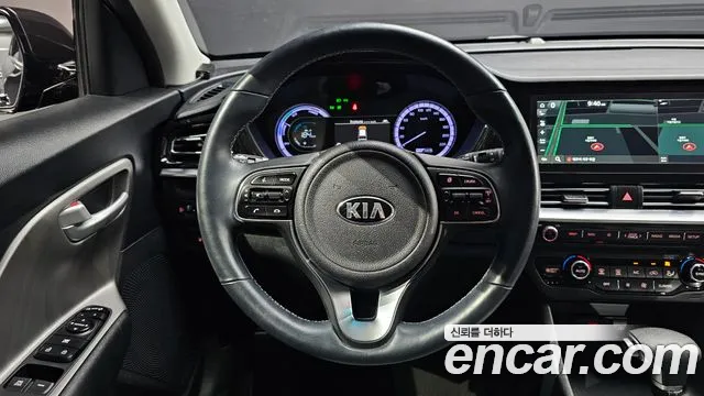 Kia Niro 2020 — фото 19
