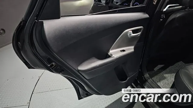Kia Niro 2020 — фото 15