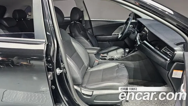 Kia Niro 2020 — фото 16