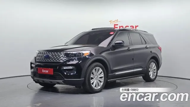 Ford Explorer 2020 — фото 1