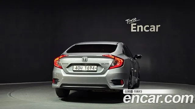 Honda Civic 2017 — фото 4