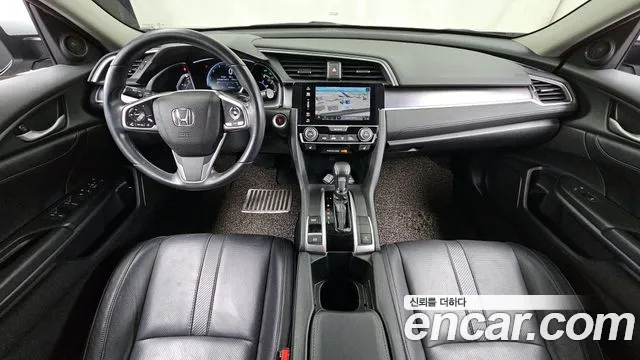Honda Civic 2017 — фото 10