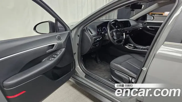 Hyundai Sonata 2022 — фото 10