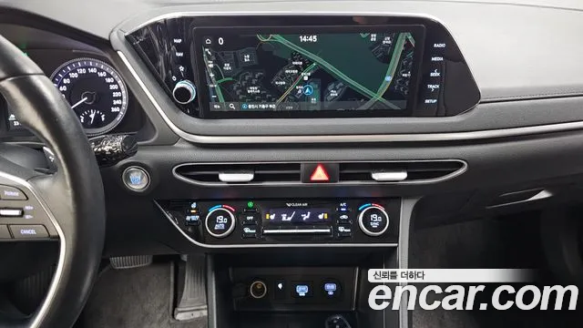 Hyundai Sonata 2022 — фото 16