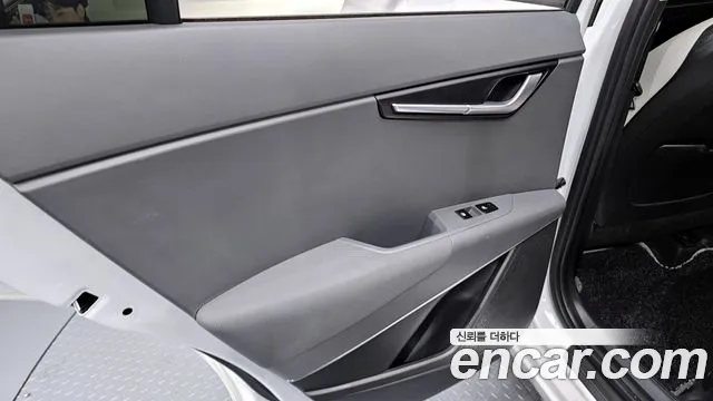 Kia Niro 2022 — фото 15