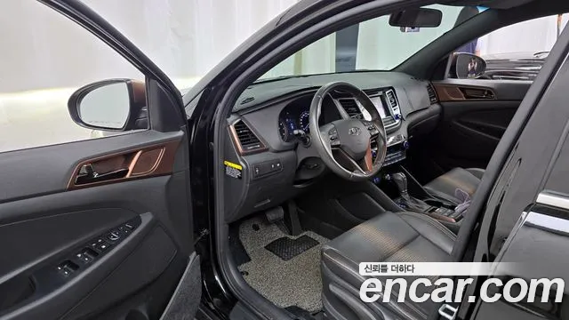 Hyundai Tucson 2017 — фото 10