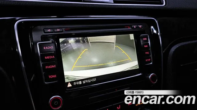 Volkswagen Passat 2015 — фото 15
