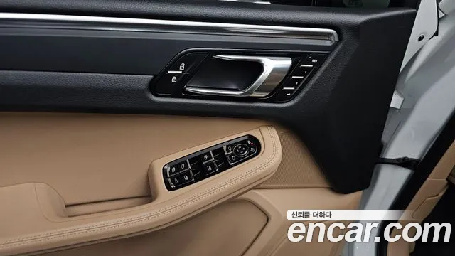 Porsche Macan 2021 — фото 14