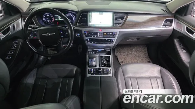 Genesis G80 2017 — фото 10