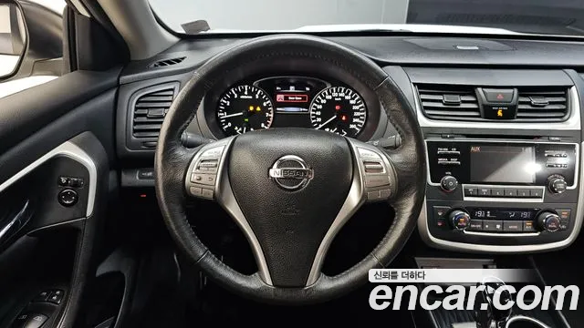 Nissan Altima 2017 — фото 13