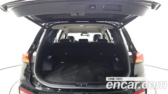 Hyundai Santafe 2020 — фото 15