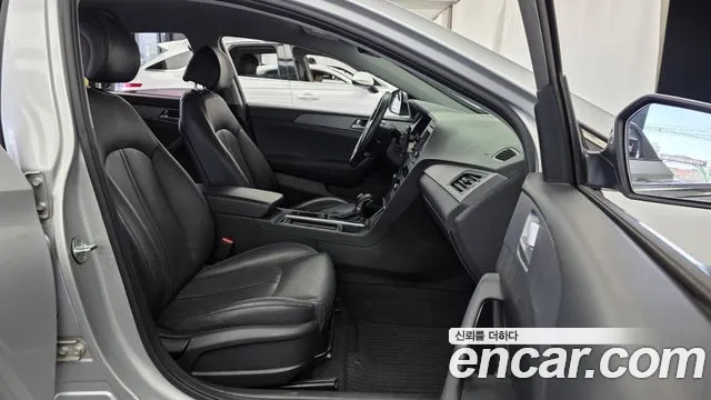 Hyundai Sonata 2017 — фото 11