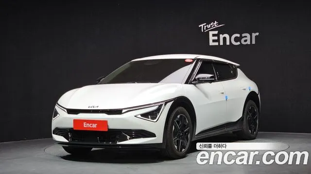Kia EV6 2025 — фото 1