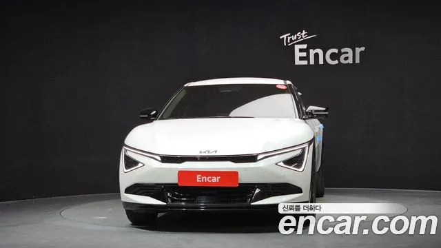 Kia EV6 2025 — фото 3