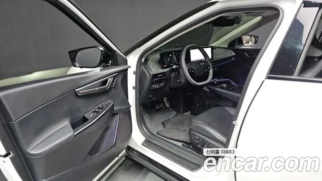 Kia EV6 2025 — фото 13