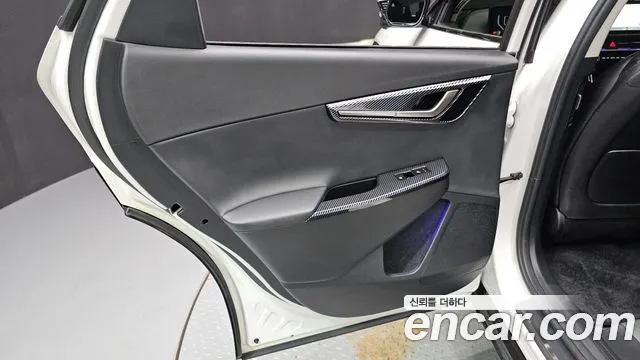 Kia EV6 2025 — фото 15